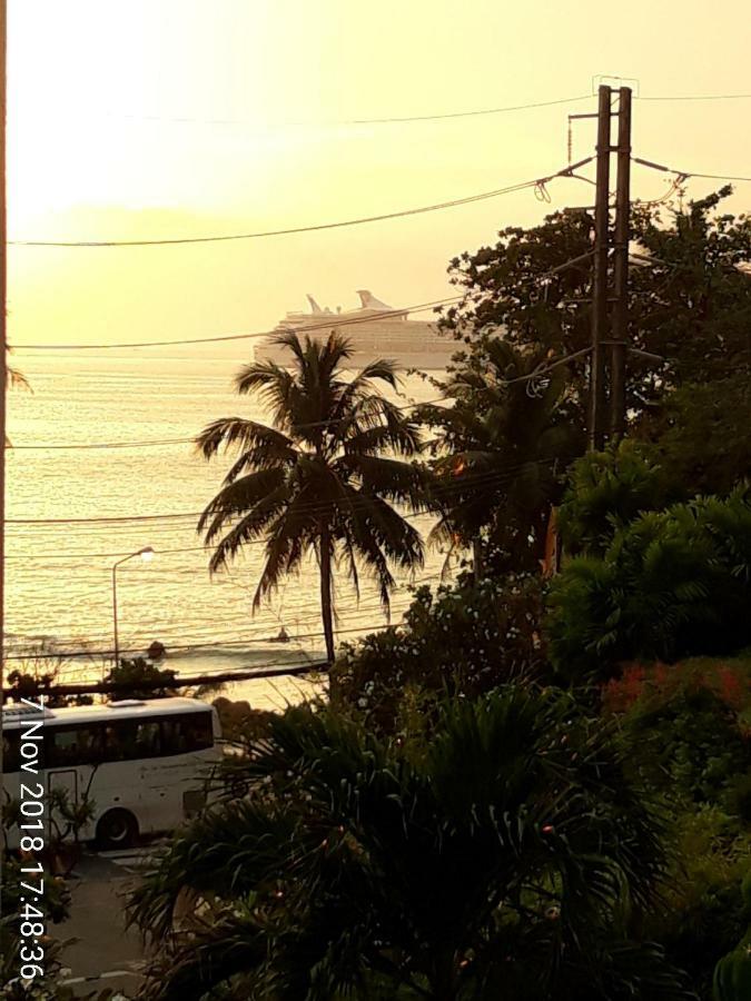 Porterhouse Beach Hotel Patong Ngoại thất bức ảnh