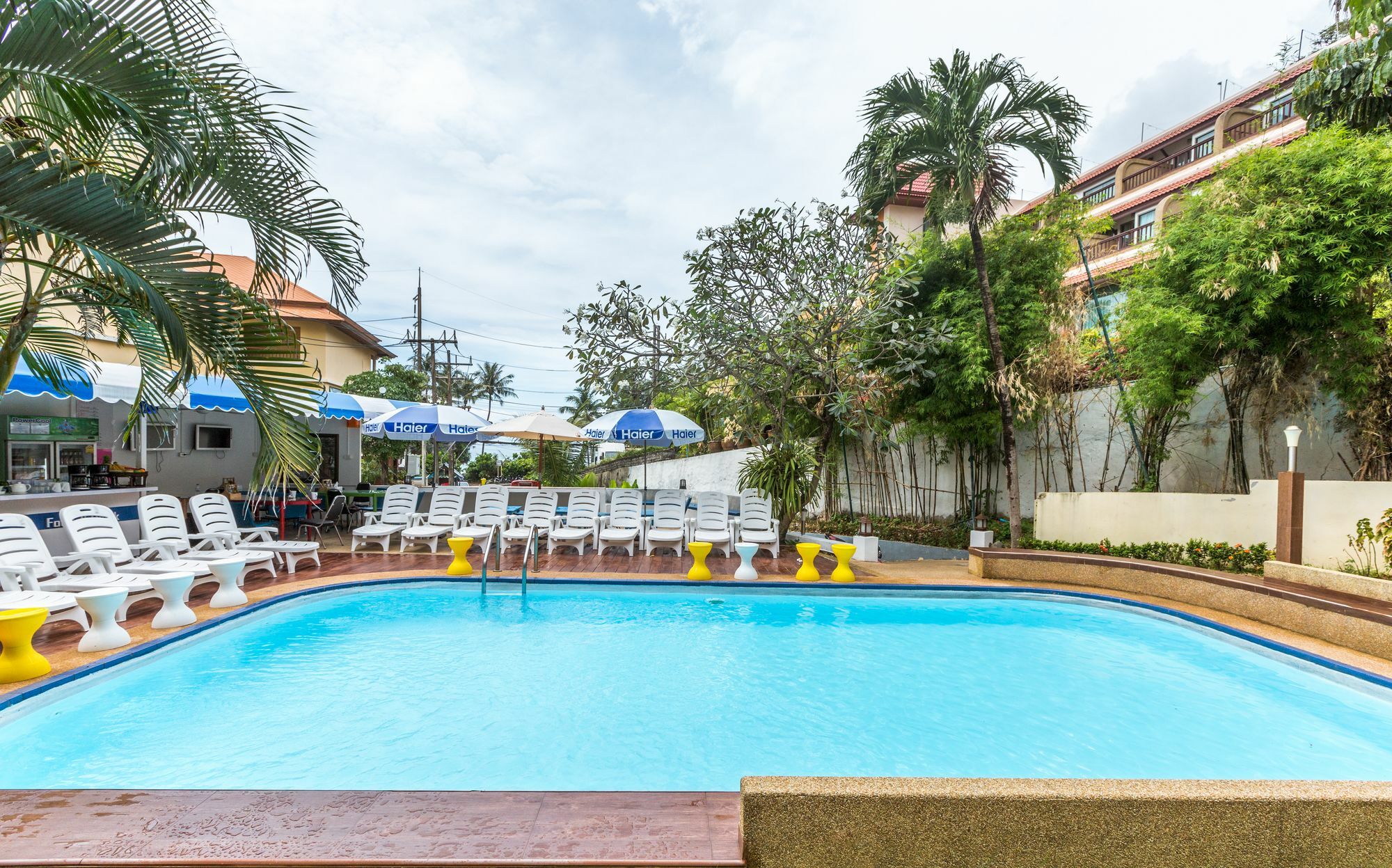 Porterhouse Beach Hotel Patong Ngoại thất bức ảnh